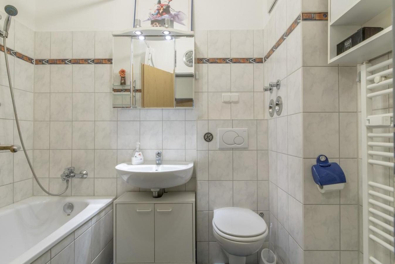 Private Apartment Apartment *