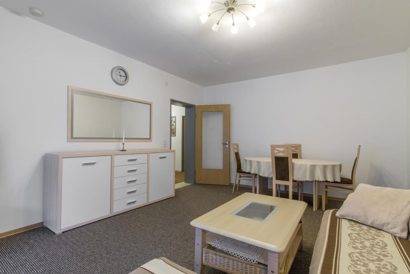 Private Apartment Apartment *